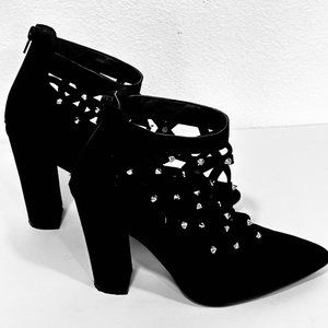 Privileged Karrlie Ankle Boots Booties Studded Block Heels Black Suede Size 7.5